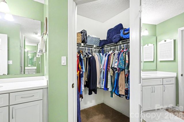 8207 White Horse Lane, Charlotte, NC 28270