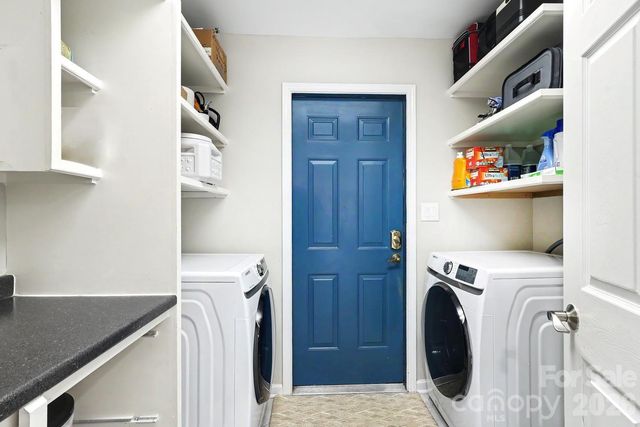 8207 White Horse Lane, Charlotte, NC 28270