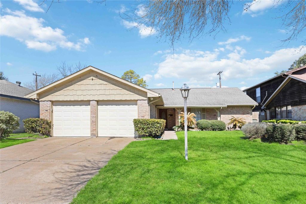 3910 Brookston Street, Houston, TX 77045