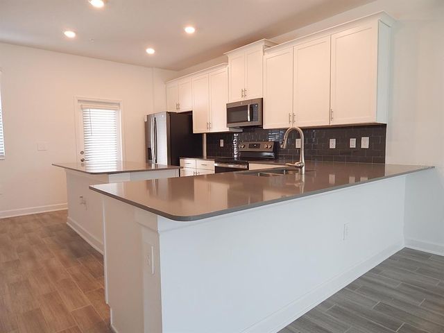 11443 LISTENING DRIVE, Orlando, FL 32832
