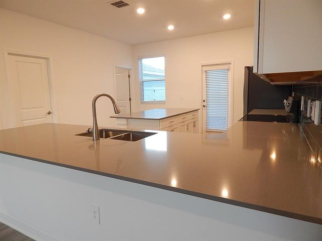 11443 LISTENING DRIVE, Orlando, FL 32832