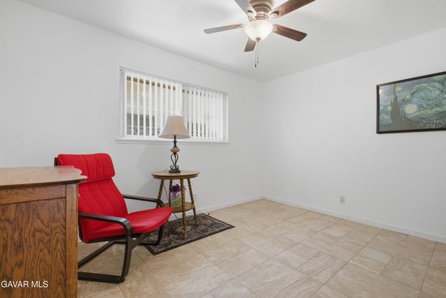 44933 Hanstead Avenue, Lancaster, CA 93535