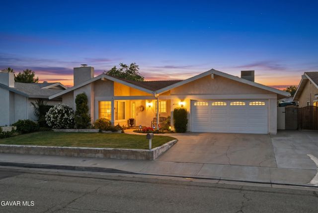 44933 Hanstead Avenue, Lancaster, CA 93535