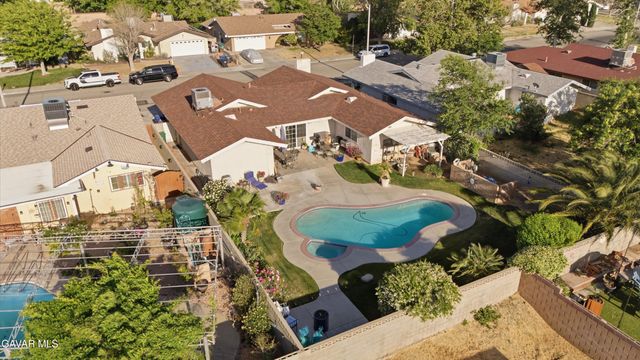 44933 Hanstead Avenue, Lancaster, CA 93535