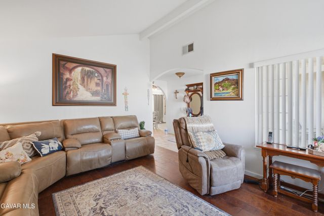 44933 Hanstead Avenue, Lancaster, CA 93535