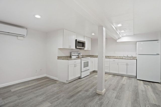 465 N Central Ave, Stockton, CA 95204