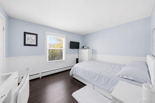 895 Old Medford Avenue, Medford, NY 11763