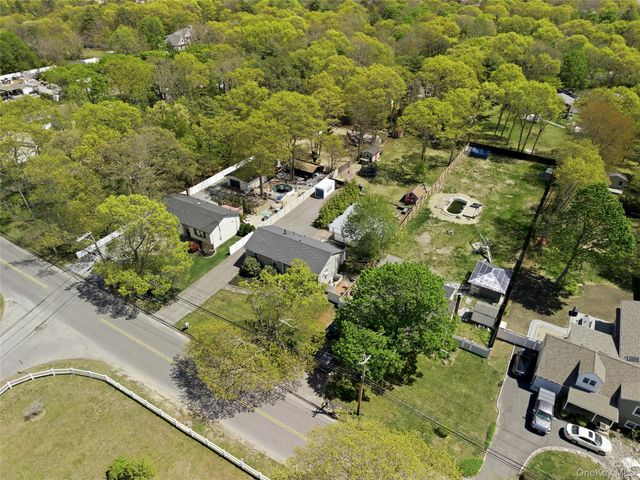 895 Old Medford Avenue, Medford, NY 11763