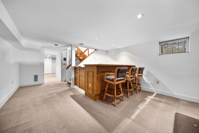 420 W 6th Avenue, Columbus, OH 43201