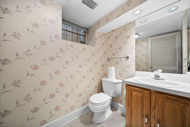 420 W 6th Avenue, Columbus, OH 43201