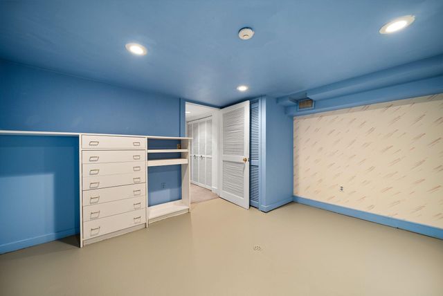 420 W 6th Avenue, Columbus, OH 43201