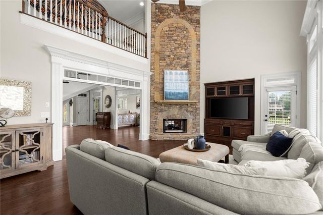 6325 Haddington Lane, Suwanee, GA 30024