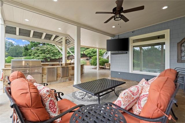 6325 Haddington Lane, Suwanee, GA 30024