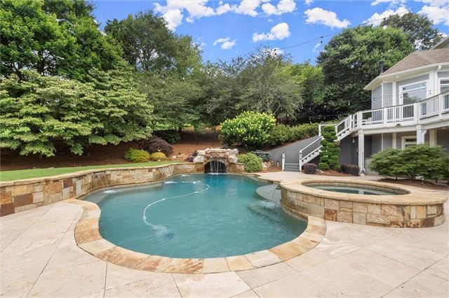 6325 Haddington Lane, Suwanee, GA 30024