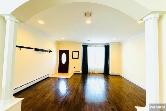 229 E Columbia Avenue B, Palisades Park, NJ 07650