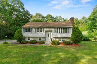 1116 Mammoth Road, Pelham, NH 03076