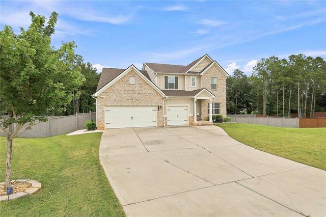 155 Estancia Lane, Fayetteville, GA 30215