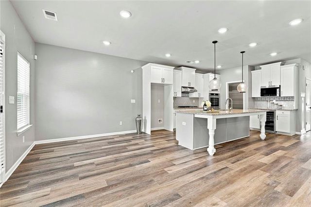 155 Estancia Lane, Fayetteville, GA 30215