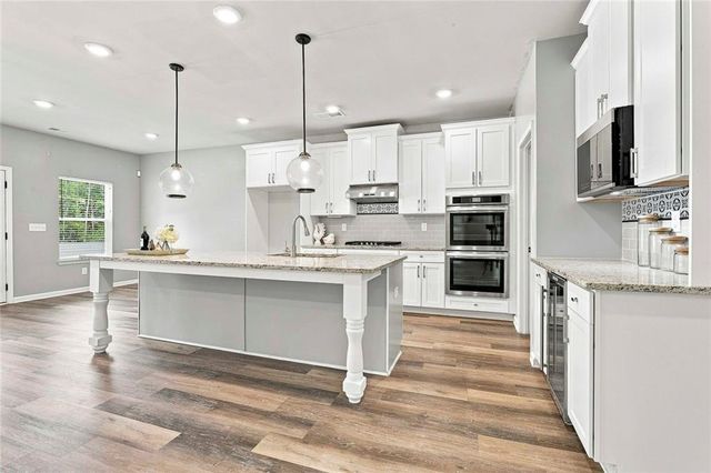 155 Estancia Lane, Fayetteville, GA 30215
