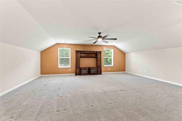 155 Estancia Lane, Fayetteville, GA 30215