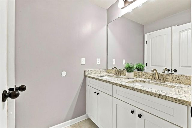155 Estancia Lane, Fayetteville, GA 30215
