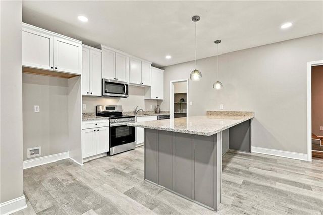 155 Estancia Lane, Fayetteville, GA 30215