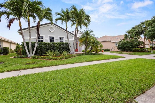 7017 SE Bay Hill Drive, Stuart, FL 34997