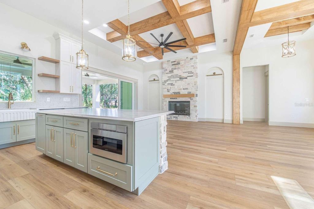 Image 3 of property listing at 2976 SEQUOYAH DRIVE, Haines City, FL 33844