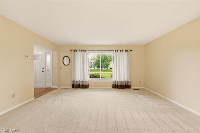 24795 Framingham Drive, Westlake, OH 44145