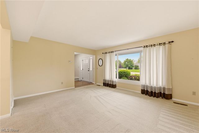 24795 Framingham Drive, Westlake, OH 44145
