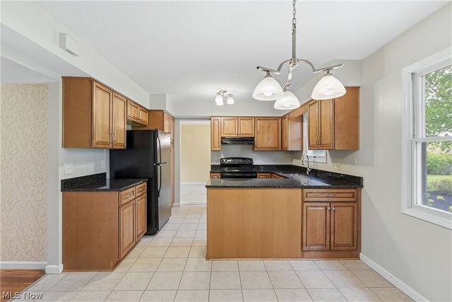 24795 Framingham Drive, Westlake, OH 44145
