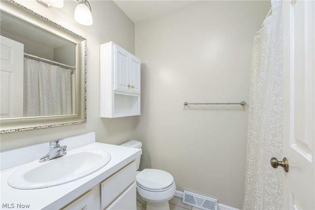 24795 Framingham Drive, Westlake, OH 44145