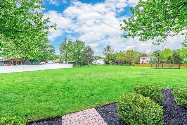 24795 Framingham Drive, Westlake, OH 44145