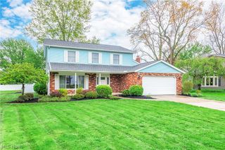 24795 Framingham Drive, Westlake, OH 44145
