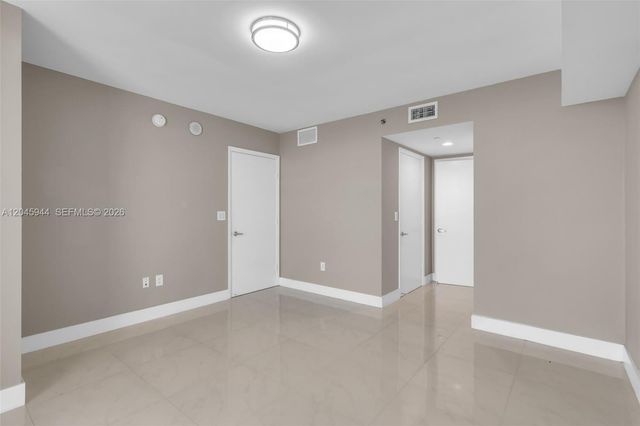 50 Biscayne Boulevard 4208, Miami, FL 33132