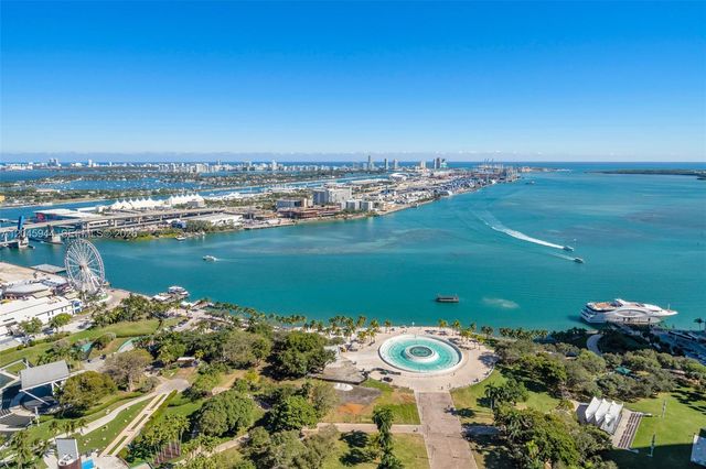 50 Biscayne Boulevard 4208, Miami, FL 33132