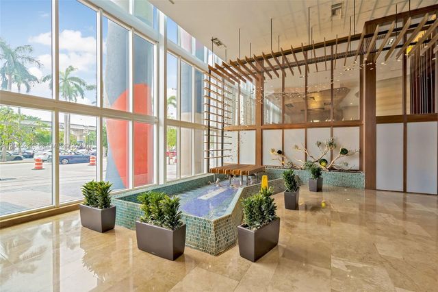 50 Biscayne Boulevard 4208, Miami, FL 33132