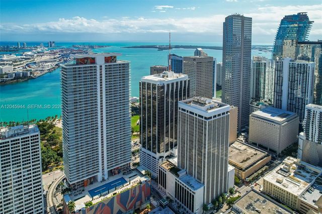 50 Biscayne Boulevard 4208, Miami, FL 33132