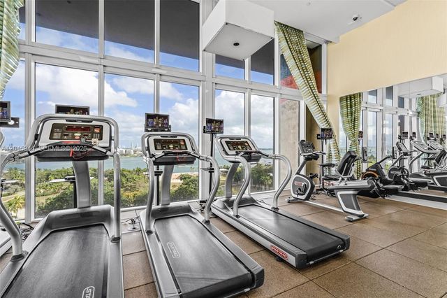 50 Biscayne Boulevard 4208, Miami, FL 33132