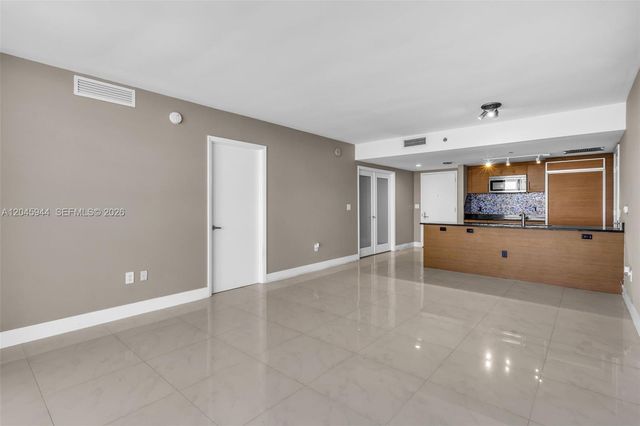 50 Biscayne Boulevard 4208, Miami, FL 33132
