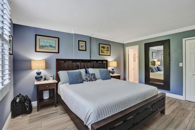 106 ROYAL PARK Drive 2A, Oakland Park, FL 33309