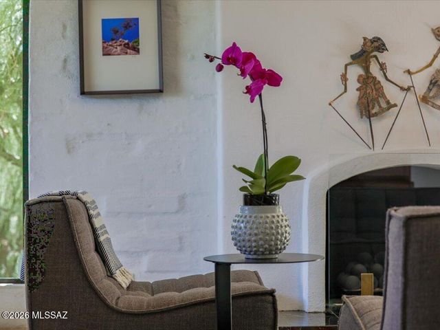 5555 N Via Entrada, Tucson, AZ 85718