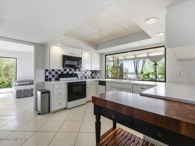 5555 N Via Entrada, Tucson, AZ 85718