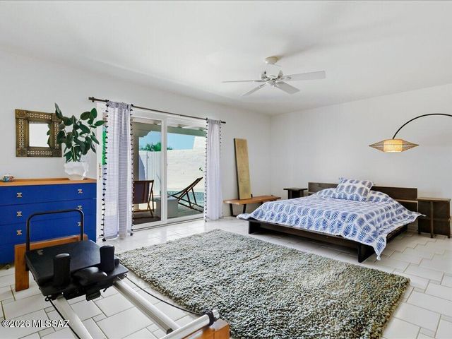 5555 N Via Entrada, Tucson, AZ 85718