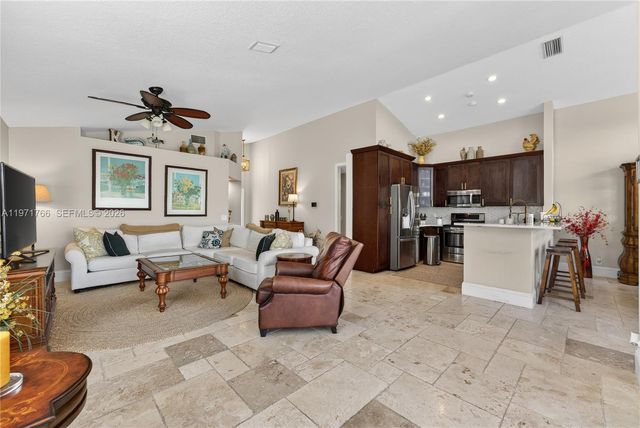 391 Bermuda Springs Dr, Weston, FL 33326