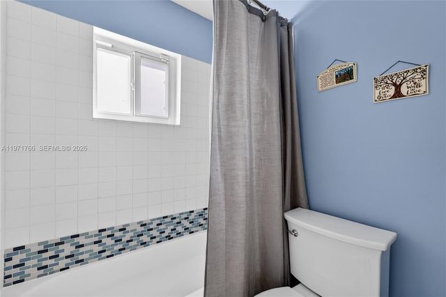 391 Bermuda Springs Dr, Weston, FL 33326