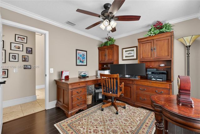 391 Bermuda Springs Dr, Weston, FL 33326