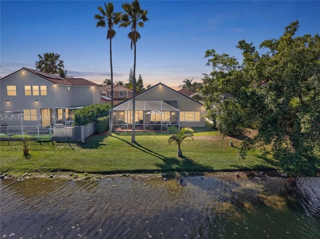 391 Bermuda Springs Dr, Weston, FL 33326