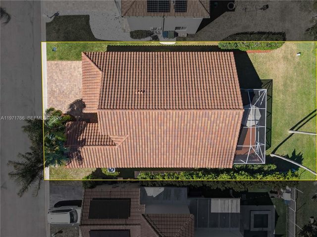 391 Bermuda Springs Dr, Weston, FL 33326