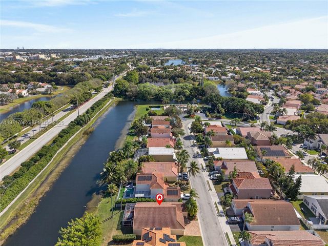 391 Bermuda Springs Dr, Weston, FL 33326